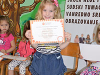 Dodela sertifikata za engleski jezik za adecu - Ćuprija (vrtić Bambi, Neven, Leptirić i Šećerko) - Akademija Oxford