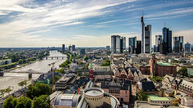 Kurs nemačkog jezika u Frankfurtu 2026 - 21+