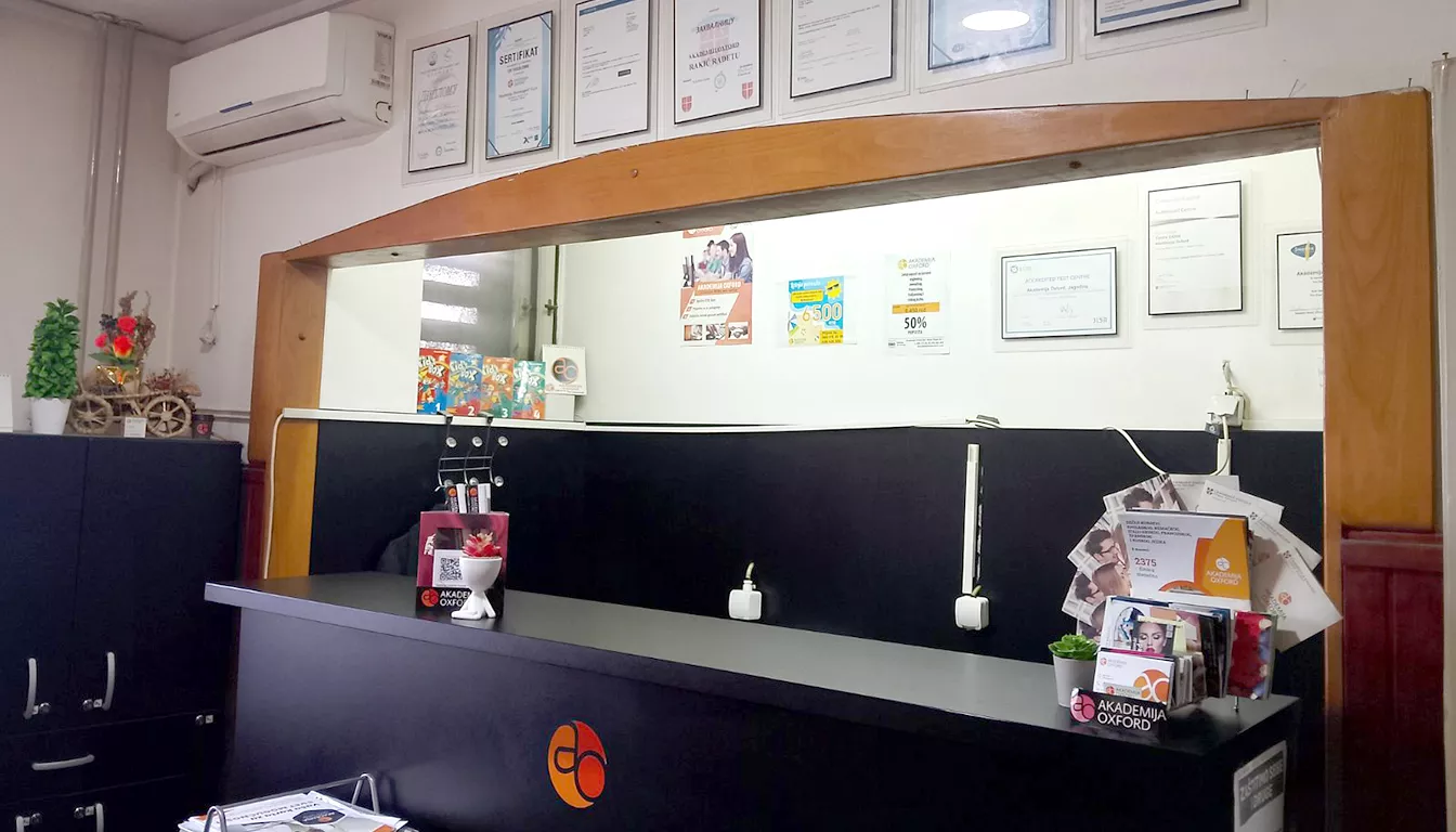 Škola stranih jezika Bor - Akademija Oxford