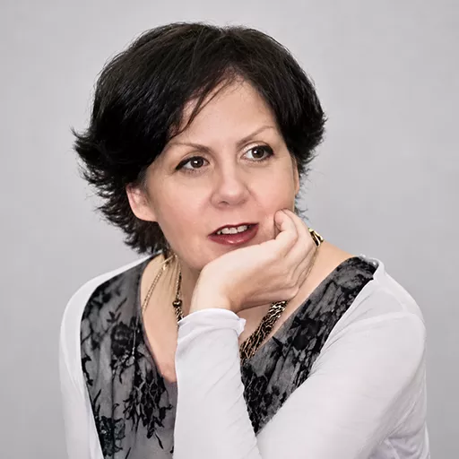 Jelena A. — Sudski tumač u Akademiji Oxford Jelena A.
