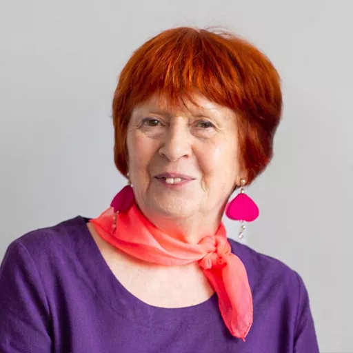 Sonja A. T. — Prevodilac
