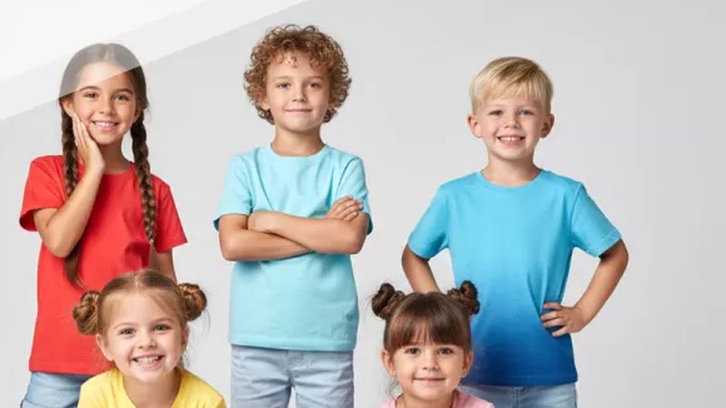Grupa dece na kursu stranog jezika
