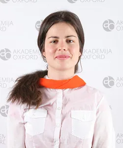 Milica — Profesor ruskog, Akademija Oxford Banovo Brdo