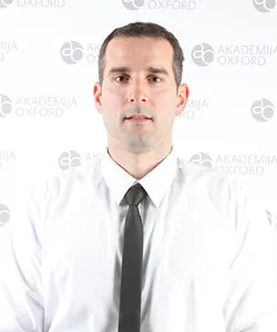 Dejan — Profesor programiranja, Akademija Oxford Čačak