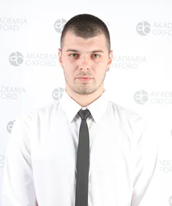 Branko — Profesor nemačkog, Akademija Oxford Kragujevac