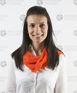 Snežana — Profesor informatike, Akademija Oxford Mladenovac