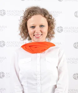 Ivana — Profesor srpskog, Akademija Oxford Novi Sad