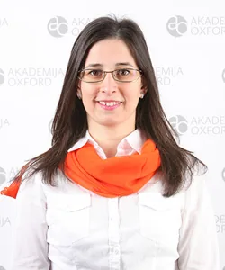 Tamara — Profesor jezika, Akademija Oxford Novi Sad
