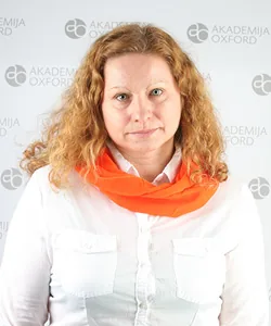 Aleksandra — Profesor engleskog, Akademija Oxford Zemun