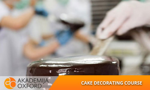 Cake decorating course