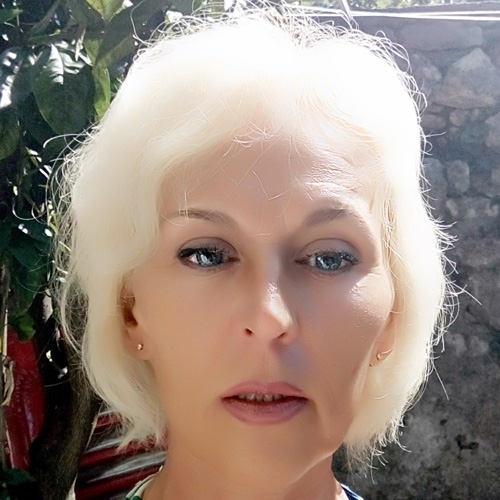 Marina A. - Sudski tumači