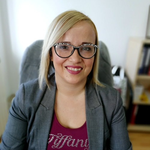 Maja Ja. ― Profesor: Italijanski