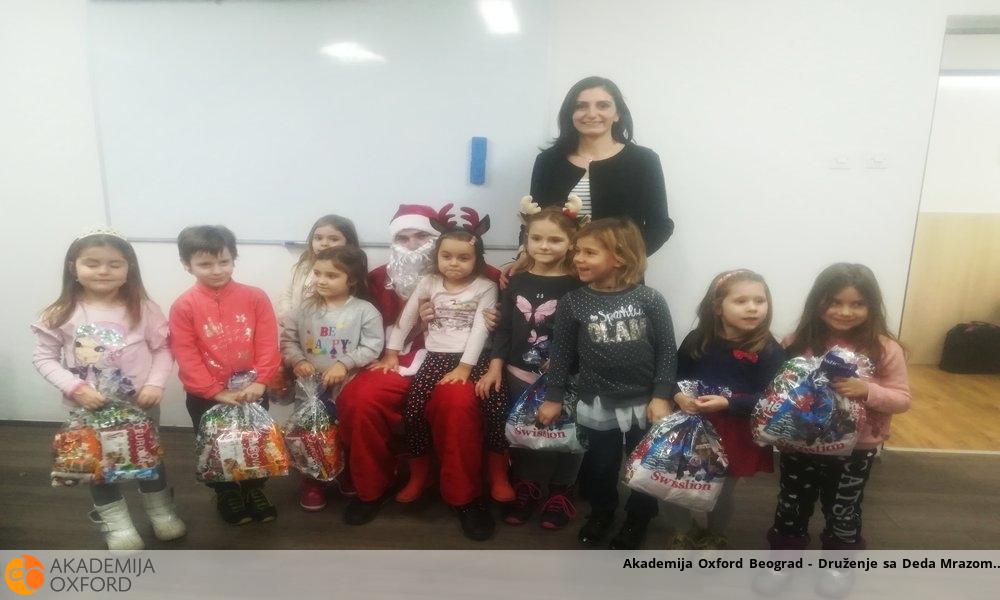 Akademija Oxford Beograd - Druženje sa Deda Mrazom Akademija Oxford Beograd - Druženje sa Deda Mrazom